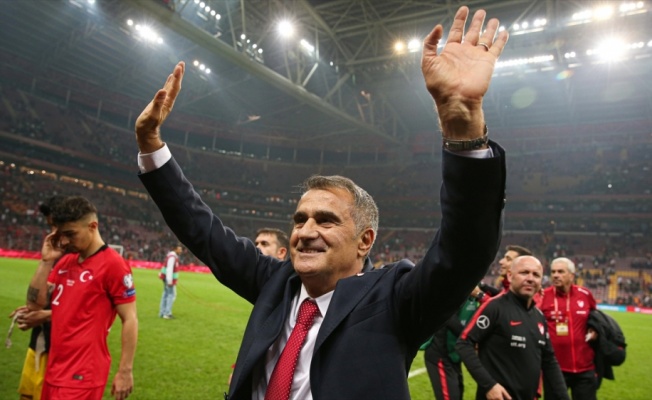 A Milli Futbol Takımı Teknik Direkt&ouml;r&uuml; Şenol G&uuml;neş: Mutluyuz ve sevin&ccedil;liyiz