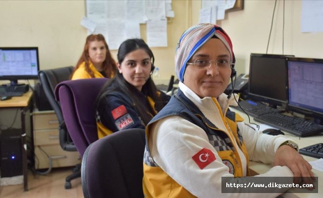 &#039;1 Nisan şakası&#039; yapan da &#039;İneğim doğuruyor ambulans gönderin&#039; diyen de 112&#039;yi arıyor