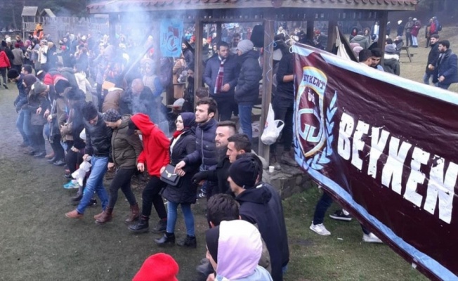 Abant'taki hamsi festivalinde öğrencilere 1 ton hamsi ikram edildi