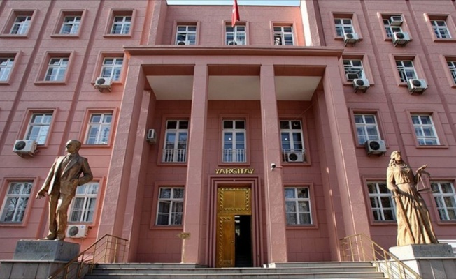 Firari 3 eski hakim ve savcı hakkında kırmızı bülten