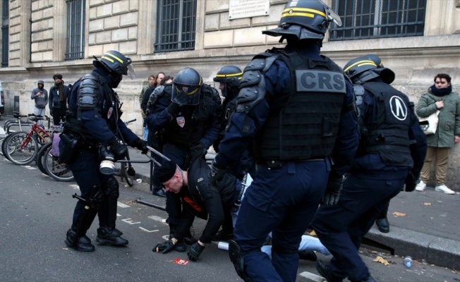 Fransa'da polis şiddetinin bilançosu ağır