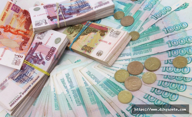 “Güçlenebilir ve düşebilir”; 2020'de Rus Rublesini neler bekliyor?