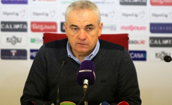 Sivasspor Teknik Direktörü Çalımbay: Transfer yapmamız ﻿﻿lazım