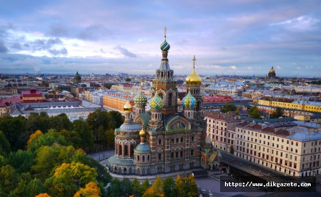 St. Petersburg'da inşaat firmaları büyük ölçüde pazardan çekiliyor