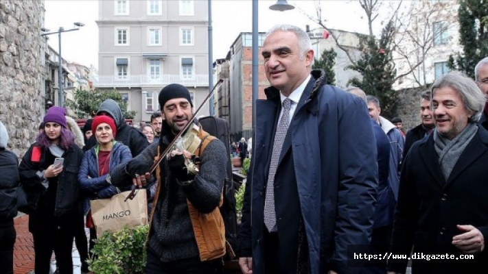 Bakan Ersoy: Vir&uuml;s salgını T&uuml;rkiye'nin turizmini olumsuz etkilemez