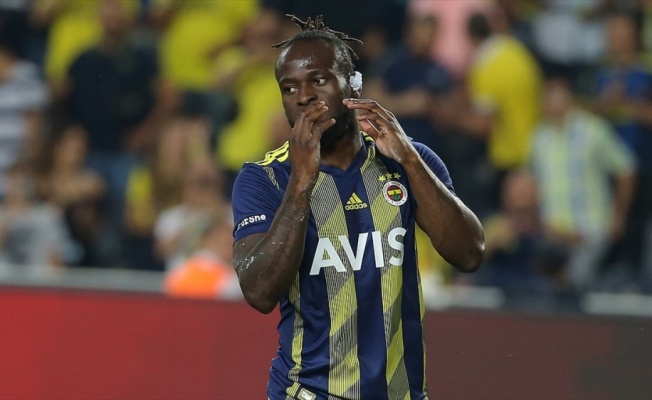 Lampard'dan Moses açıklaması: Başka bir takımda oynamak için kulübe geri dönecek