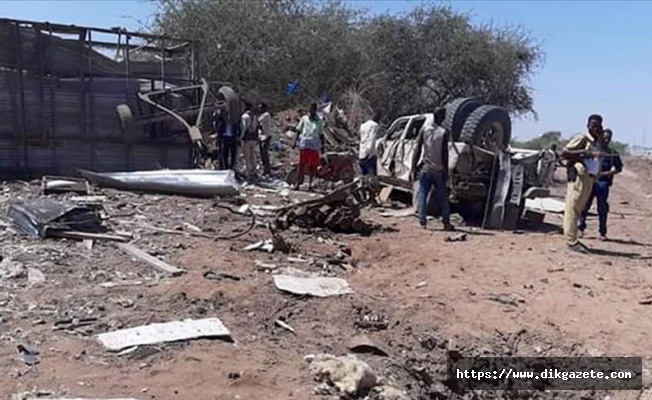 Mogadişu&#039;da bomba yüklü araçla saldırıda Türk inşaat şirketi çalışanları yaralandı