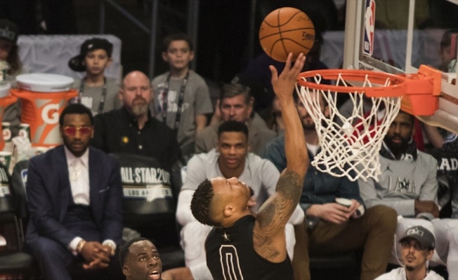 NBA'de Damian Lillard 61 sayıyla kariyer rekorunu kırdı