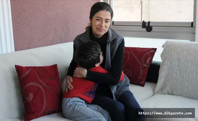 Oğlunu duyabilmesi için 19 bin lira gerekli