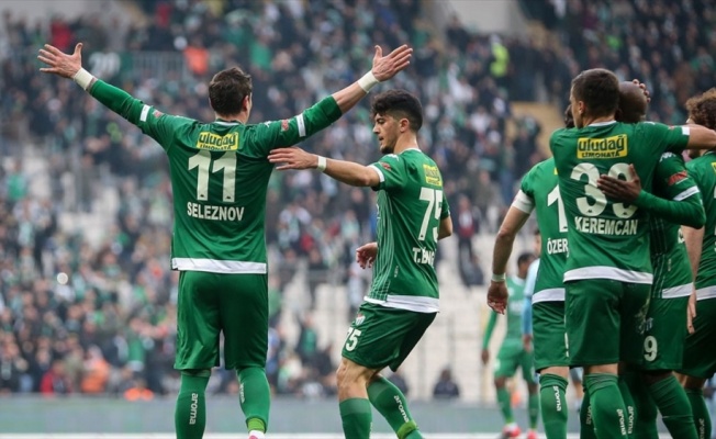 Bursaspor Süper Lig yolunda sağlam adımlarla ilerliyor