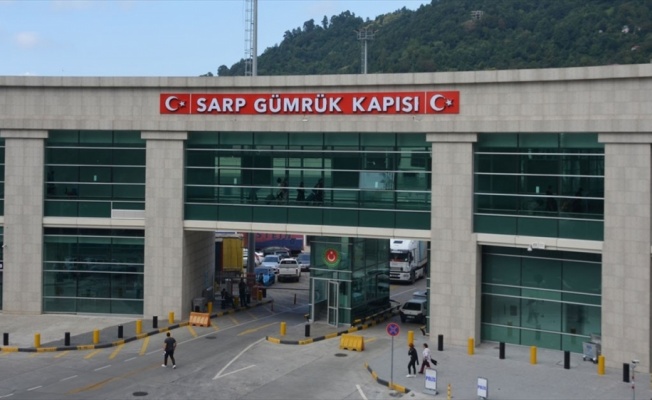 Sarp Sınır Kapısı'ndan geçen yıl 6,8 milyon yolcu geçişi oldu