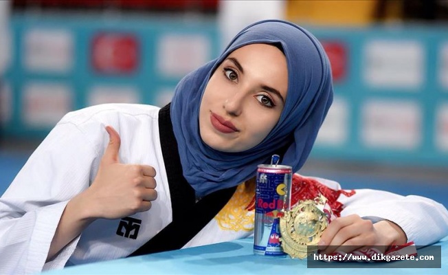 Türkiye Açık Taekwondo Poomsae Turnuvası’nda  Kübra Dağlı’dan altın madalya
