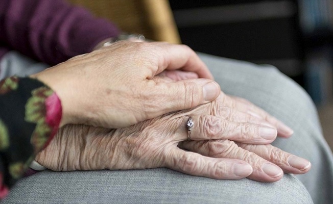 65 yaş üstü vatandaşlara koronavirüse karşı 19 'altın' tavsiye
