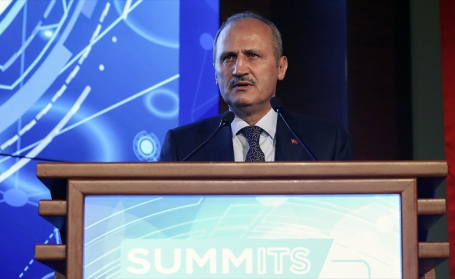 Bakan Turhan: Hedefimiz 15 bin kilometre akıllı yola ulaşmak