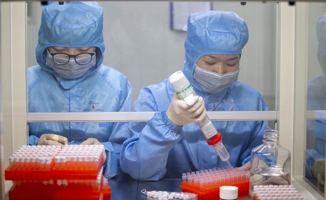 &Ccedil;in'de yeni tip koronavir&uuml;s aşısının klinik denemelerine onay verildi