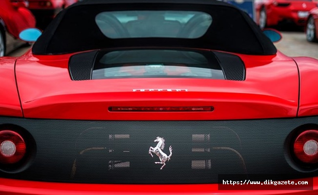 Ferrari SF90 Stradale'ye “altın ödül“ verildi