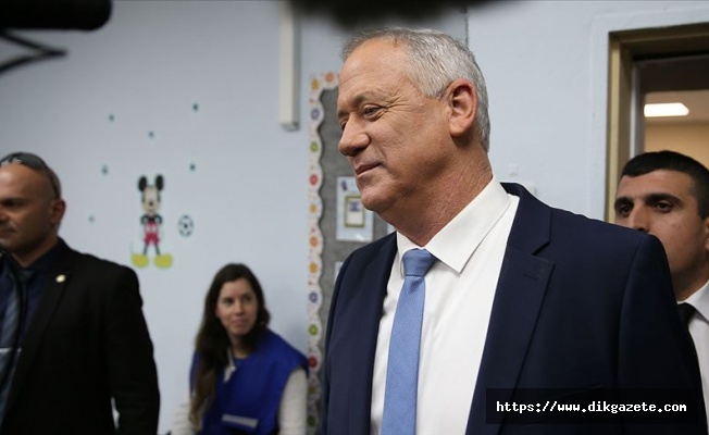 İsrail Cumhurbaşkanı h&uuml;k&uuml;meti kurma g&ouml;revini Netanyahu'nun rakibi Gantz'a verdi