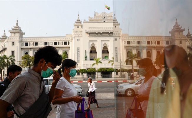 Myanmar'da yolcu gemisinin &uuml;lkeye girişi koronavir&uuml;s nedeniyle engellendi
