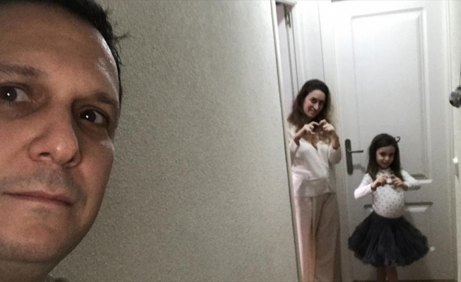 AA İspanya Temsilcisi Bolelli ailesiyle birlikte Kovid-19&#039;a karşı mücadelesini anlattı