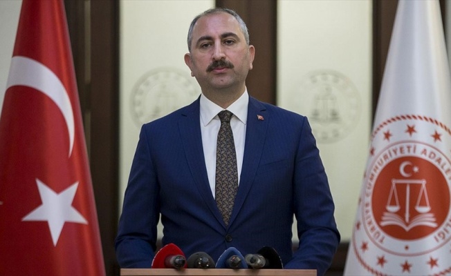 Adalet Bakanı Gül: Duruşmaların ertelendiği tarih 15 Haziran'a kadar uzatılmıştır