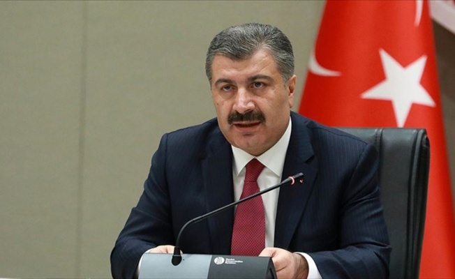 Bakan Koca: Bu yıl 453 hasta hava, 211 hasta u&ccedil;ak ambulansla taşınmıştır
