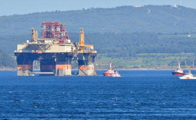 Dev petrol arama platformu &#039;Scarabeo 9&#039; Çanakkale Boğazı&#039;nda