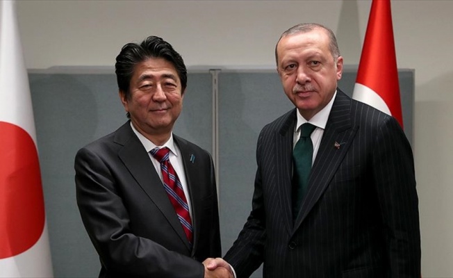Erdoğan ve Japonya Başbakanı Abe koronavirüsle mücadeleyi görüştü