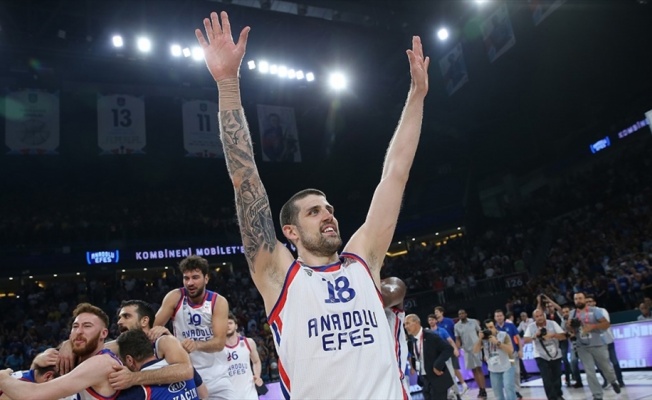 Fransız basketbolcu Moerman Türkiye'de kendini daha güvende hissediyor