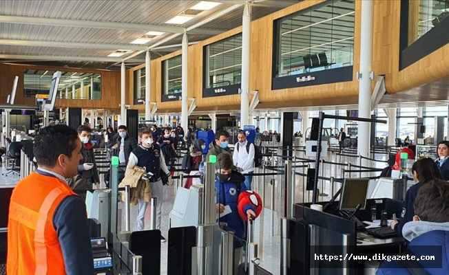 İngiltere&#039;den dönmek isteyen Türk vatandaşları için özel sefer düzenlendi