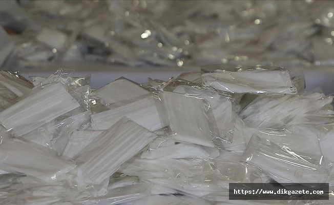 UEDAŞ Ar-Ge ekibi siperlik maske üretimine başladı