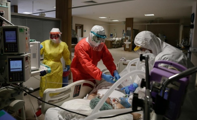 Kovid savaşçıları Ramazan Bayramı'nı ailelerinde uzak hastalarıyla geçiriyor