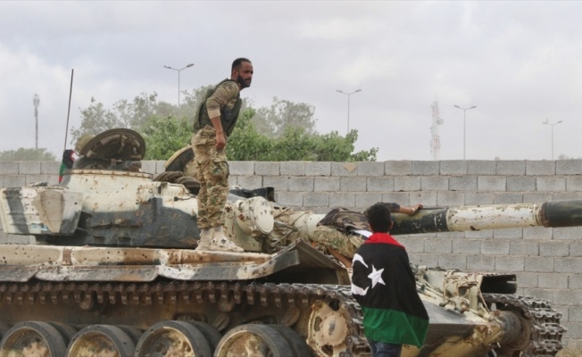 Libya'da Hafter milisleri Trablus'un g&uuml;neyinden &ccedil;ekilmeden &ouml;nce evlere mayın yerleştiriyor