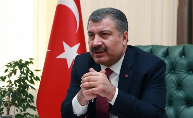 Sağlık Bakanı Koca: Pazar saat 11.00-15.00 arası parklar, sokaklar 65 yaş ve üstü büyüklerimizin