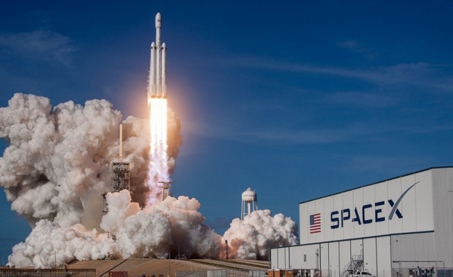 SpaceX'in ertelenen ilk insanlı uzay mekiği denemesi bugün gerçekleşecek