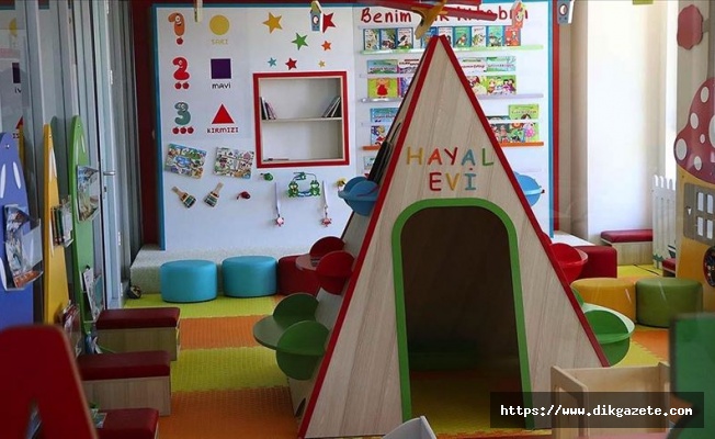 Bebek kütüphanesi ve çocuk bölümü' Kovid-19 tedbirleriyle kapılarını açtı