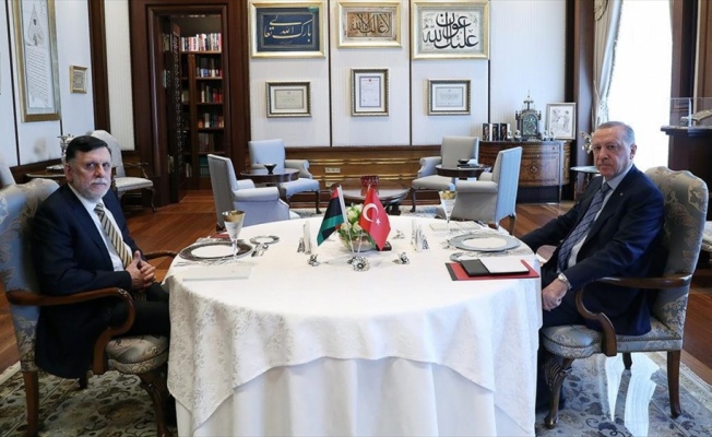 Cumhurbaşkanı Erdoğan, Libya Başbakanı Serrac ile bir araya geldi