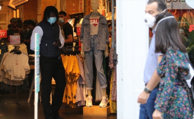 İngiltere'de Kovid-19'dan ölenlerin sayısı 42 bin 647'ye çıktı