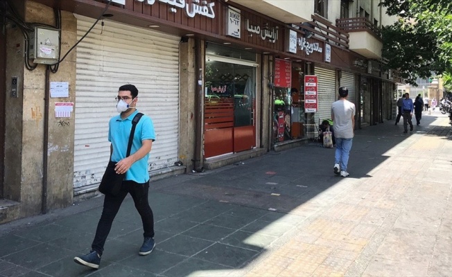 İran'da Kovid-19'a karşı maske takma zorunluluğu getiriliyor
