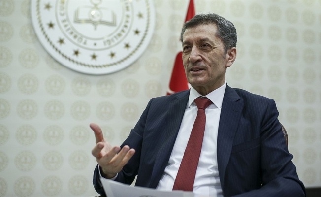 Milli Eğitim Bakanı Selçuk: Sınavlarda uygulanacak Kovid-19 tedbirlerine sınıf sınıf, okul okul, tek tek bakıyoruz