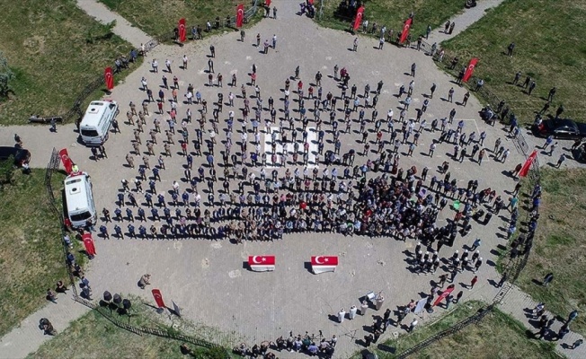 Van'da PKK'lı teröristlerin şehit ettiği işçiler son yolculuklarına uğurlandı