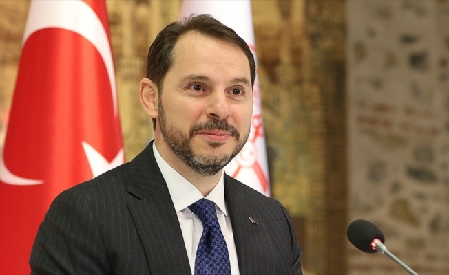 Bakan Albayrak: Salgının yayılmasına engel olan her bir esnafımıza ve sanatkarımıza teşekkür ediyoruz