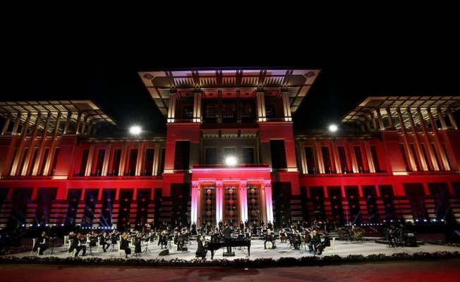 Cumhurbaşkanlığı Külliyesi&#039;nde 15 Temmuz&#039;a özel konser