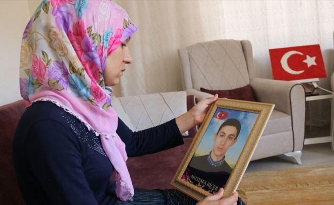 &#039;Diyarbakır anneleri&#039; evde de oturma eyleminde de evlatlarının yolunu gözlüyor