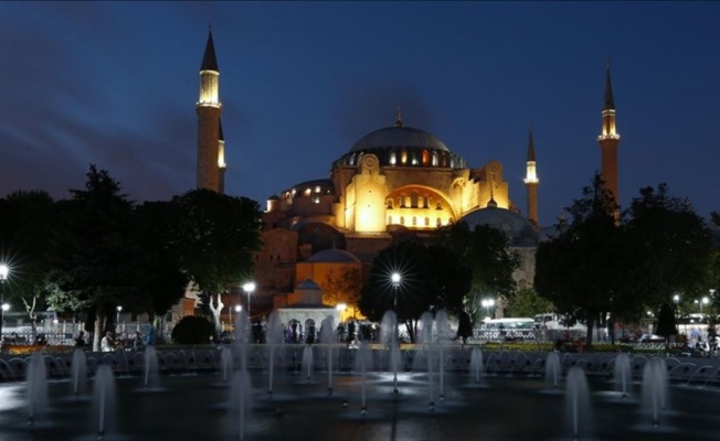 Umman M&uuml;ft&uuml;s&uuml;'nden Ayasofya mesajı: Mescid-i Aksa'nın işgalden kurtulmasının habercisi