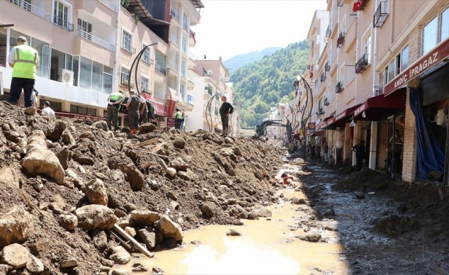 Bakan Zehra Zümrüt Selçuk: Giresun'da selden etkilenen vatandaşlar için 2,5 milyon TL kaynak aktaracağız