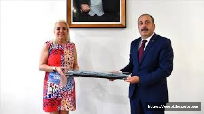 KARDEMİR Genel M&uuml;d&uuml;r Vekili &Ouml;zkara, TCDD Taşımacılık AŞ Genel M&uuml;d&uuml;r&uuml;  Yazıcı'yı ağırladı