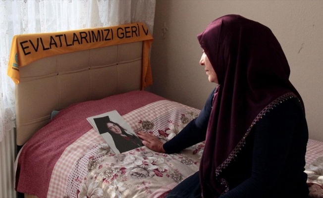 Kızı kandırılarak dağa götürülen annenin acısı da umudu da bitmiyor