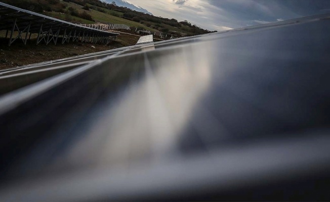 'Made in T&uuml;rkiye' damgalı g&uuml;neş panelleri &uuml;retim bandından iniyor