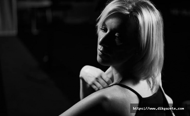 Rus Dışişleri Sözcüsü Zaharova&#039;dan ilginç öneri: Bu fotoğrafıma bir şarkı bulun!