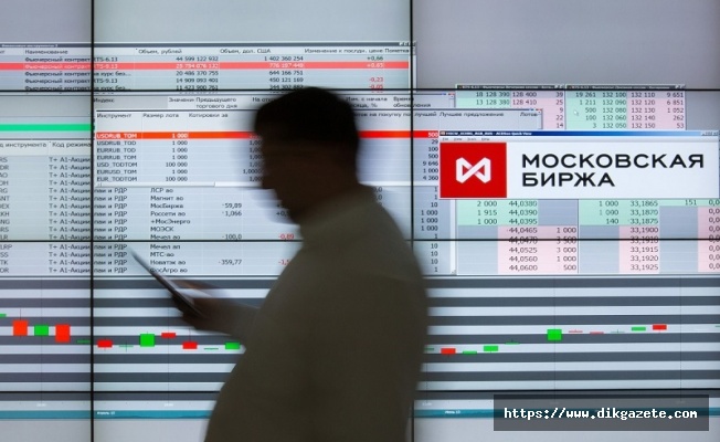 Rusya borsası haftaya ılımlı büyüme ile başladı